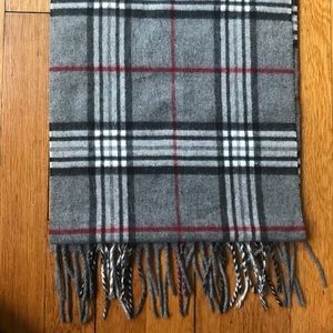 V. Fraas Cashmink Gray Plaid Scarf